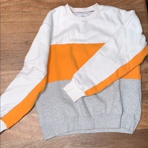 Aritzia crew neck